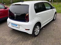 Usata VW e-up! Active 61 kW (83 CV) 2021 Bianco Utilitaria