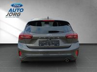 Neu Ford Focus Titanium 116 PS (85 kW) 2025 Metallic) (grau Limousine