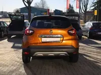 Używany Renault Captur Intens 150 KM (110 kW) 2019 Pomarańczowy SUV