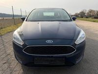 Gebraucht Ford Focus Trend 101 PS (74 kW) 2018 Blau Kombi