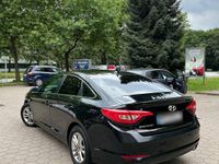 Gebraucht Hyundai Sonata 164 PS (120 kW) 2015 Schwarz Limousine