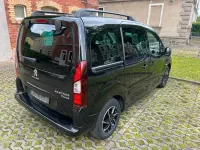 Gebraucht Peugeot Partner 111 PS (81 kW) 2012 Schwarz Van / Kleinbus