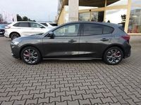 Gebraucht Ford Focus ST-Line 125 PS (91 kW) 2024 Magnetic grau metallic Limousine