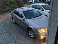 Gebraucht Mercedes C220 Avantgarde 143 PS (105 kW) 2002 Limousine