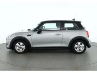 Gebraucht Mini Cooper 136 PS (100 kW) 2023 Melting silver iii (metallic) Kleinwagen