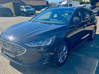Gebraucht Ford Focus Titanium 125 PS (91 kW) 2023 Obsidianschwarz metallic Kombi