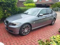Gebraucht BMW 325 218 PS (160 kW) 2009 Grau Limousine