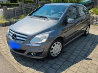 Gebraucht Mercedes B180 109 PS (80 kW) 2009 Grau Van / Kleinbus