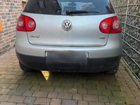 Gebraucht VW Golf V 105 PS (77 kW) 2005 Silber Kleinwagen