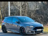 Gebraucht Ford Focus ST 185 PS (136 kW) 2017 Grau Limousine
