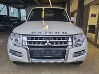 gebraucht Mitsubishi Pajero 3.2 DI-D Diamant Edition+Navi+7-Sitzer