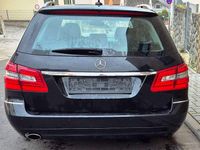 Gebraucht Mercedes E200 Avantgarde 184 PS (135 kW) 2010 Schwarz Kombi