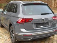 Gebraucht VW Tiguan Active 150 PS (110 kW) 2022 Grau SUV