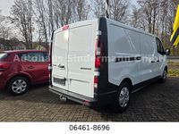 Gebraucht Renault Trafic Komfort 145 PS (106 kW) 2021 Weiß Van / Kleinbus