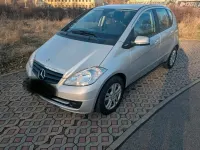 Gebraucht Mercedes A180 116 PS (85 kW) 2010 Silber Van / Kleinbus