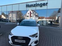 Gebraucht Audi A3 150 PS (110 kW) 2024 Weiß Limousine