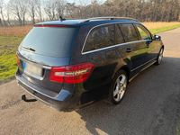 Gebraucht Mercedes E500 408 PS (300 kW) 2012 Blau Kombi
