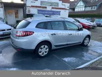 Gebraucht Renault Mégane Expression 106 PS (77 kW) 2011 Grau Limousine