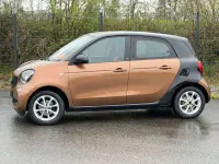 Używany Smart ForFour Basis 90 KM (66 kW) 2016 Czarny Hatchback