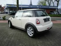 Brugt Mini ONE 75 HK (55 kW) 2011 Hvid Hatchback