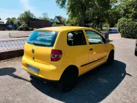 Gebraucht VW Fox 54 PS (39 kW) 2005 Gelb Kleinwagen