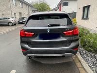 Gebraucht BMW X1 Sport Line 140 PS (102 kW) 2017 Grau SUV
