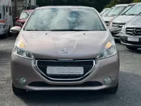 Gebraucht Peugeot 208 Active 95 PS (69 kW) 2012 Grau Kleinwagen