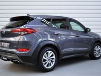 Gebraucht Hyundai Tucson Intro Edition 177 PS (130 kW) 2015 Grau SUV