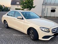 Second-hand Mercedes E200 150 CP (110 kW) 2019 Galben Berlinǎ