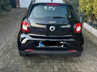 Gebraucht Smart ForFour 71 PS (52 kW) 2019 Schwarz Kleinwagen