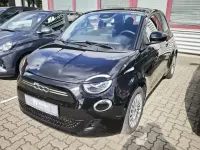 Gebraucht Fiat 500e Action 69 kW (95 PS) 2023 Colore esterno (onyx schwarz) Kleinwagen
