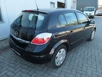 Second-hand Opel Astra 105 CP (77 kW) 2004 Negru Berlinǎ