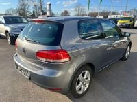 Gebraucht VW Golf VI Team 105 PS (77 kW) 2010 Grau Kleinwagen