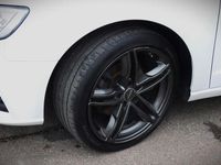 Gebraucht Audi A3 Sport 116 PS (85 kW) 2018 Weiß Limousine