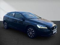 Gebraucht Volvo V40 Momentum 122 PS (89 kW) 2019 Schwarz Limousine
