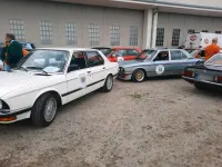 Gebraucht BMW 518 105 PS (77 kW) 1987 Weiß Limousine