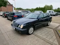 Gebraucht Mercedes E280 Elegance 204 PS (150 kW) 2000 Schwarz Limousine