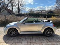 Gebraucht VW Beetle CLUB 105 PS (77 kW) 2015 Silber Kleinwagen