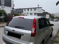 Gebraucht Ford Fiesta 69 PS (50 kW) 2006 Silber Kleinwagen