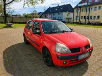 Gebraucht Renault Clio 75 PS (55 kW) 2006 Rot Kleinwagen