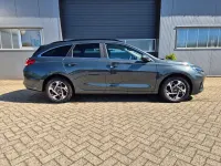 Neu Hyundai i30 Trend 150 PS (110 kW) 2026 Cypress green Kombi