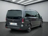 Gebraucht Mercedes V300 237 PS (174 kW) 2024 Grau Van / Kleinbus