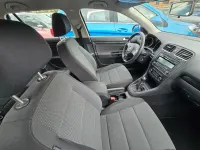 Gebraucht VW Golf VI 105 PS (77 kW) 2011 Schwarz Kleinwagen