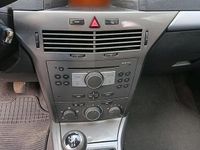 Gebraucht Opel Astra 108 PS (79 kW) 2005 Grau Kombi