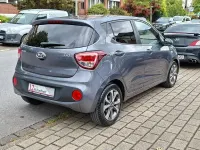 Gebraucht Hyundai i10 67 PS (49 kW) 2018 Grau Kleinwagen