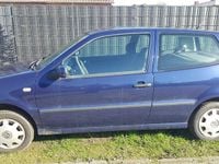 Usado VW Polo 50 HP (36 kW) 2001 Azul Citadino