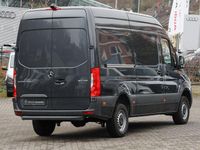 Gebraucht Mercedes Sprinter 170 PS (125 kW) 2024 Tenoritgrau metallic Van