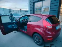 Gebraucht Ford Fiesta 82 PS (60 kW) 2011 Rot Kleinwagen