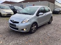 Gebraucht Toyota Yaris 90 PS (66 kW) 2010 Silber Kleinwagen