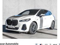 Gebraucht BMW 225 Active Tourer Luxury Line 245 PS (180 kW) 2022 Weiß Van / Kleinbus